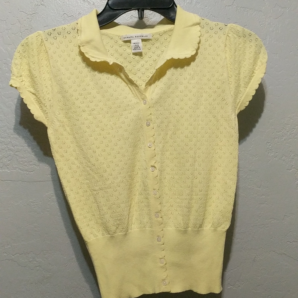 Banana Republic Petite Yellow Buttoned Blouse Size PXS - Picture 8 of 9